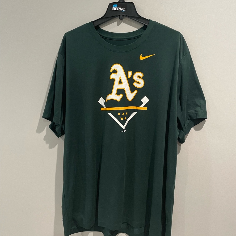 Oak. A’s Nike Legends Dri-Fit